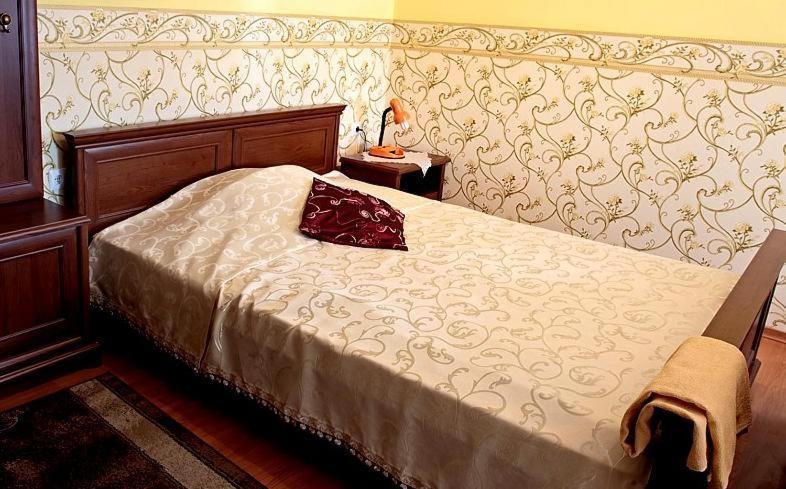 Hotel Mily Krosno Room photo